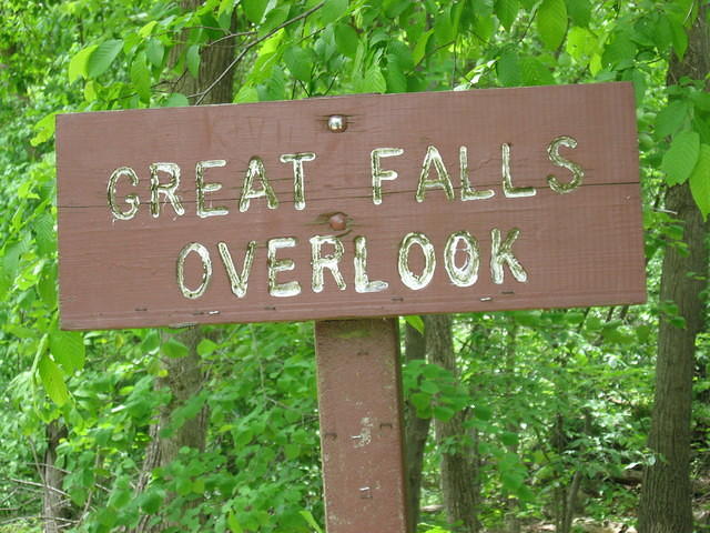 Sign for overlook